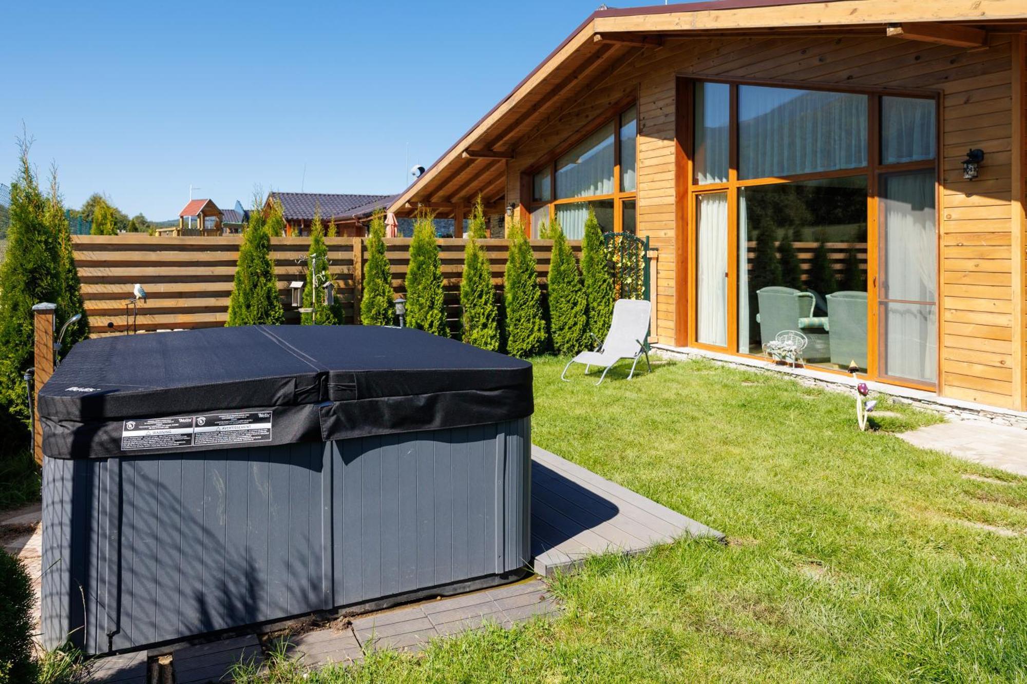 Mountain Villa Aleksia- With Jacuzzi 拉兹洛格 外观 照片